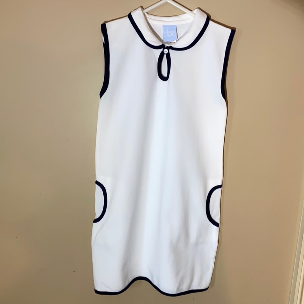 Bella Bliss white dress with navy piping.  Pockets on sides.  Girls size 8